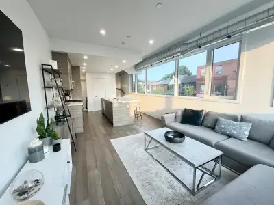 Short and long-term rentals welcome, with flexible furnishing options. This beautiful 3-bedroom, 3-b...