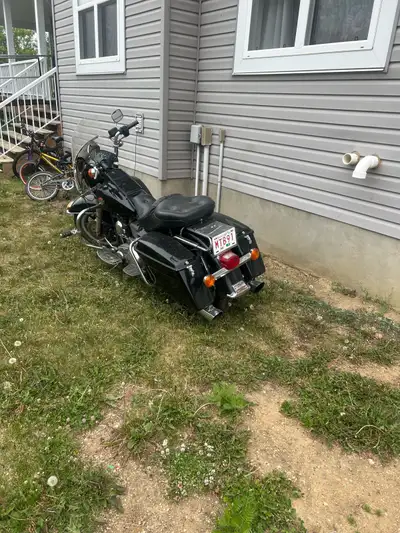 1991 FLHT CLASSIC HARLEY DAVIDSON New paint just installed new battery runs well stored inside Recen...