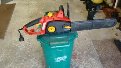 HOMELITE 16 Inch ELECTRIC CHAIN SAW, View more