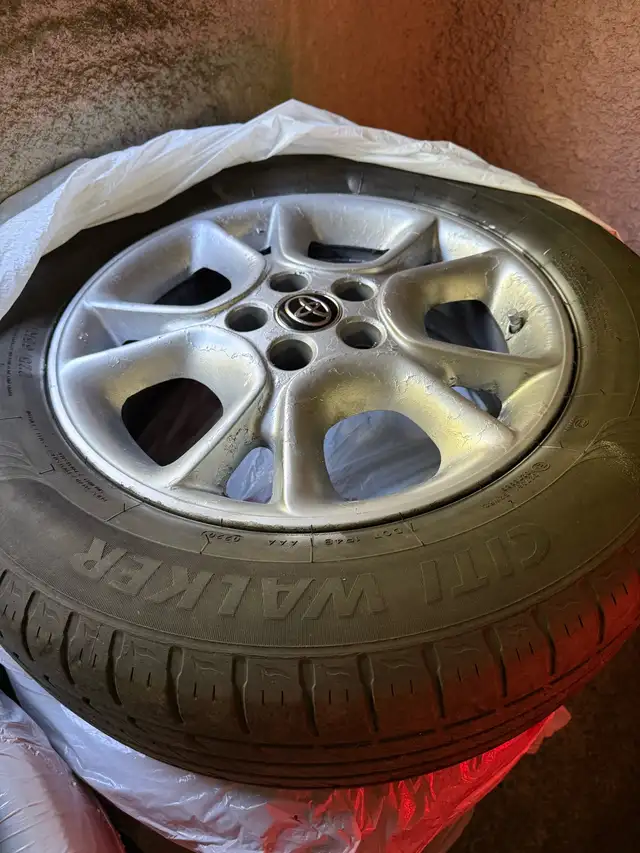 4X225/65/R17 Compasal summer tires on Toyota mags from rav4 in Tires & Rims in City of Montréal - Image 8