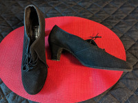 Ballroom dance shoes black suede practice 2" heel size 9.5 Can