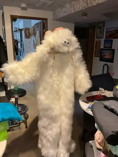Vintage 25+ year old abominable snowman Halloween costume