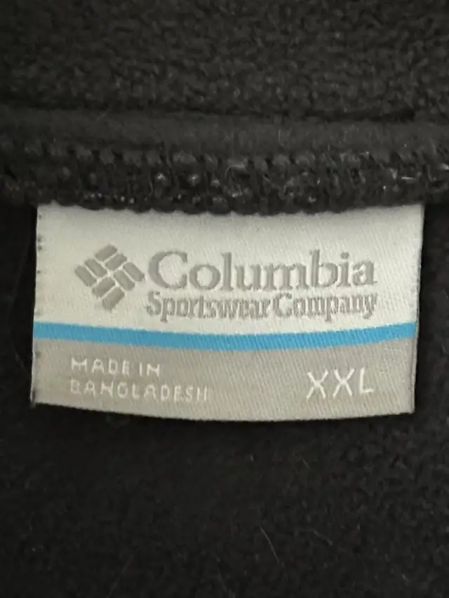 Columbia Sherpa Fleece Sweater - 2XL in Men's in Calgary - Image 3