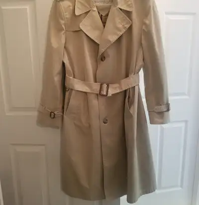men burberry trench coat in Buy Sell in Toronto GTA Kijiji Marketplaces