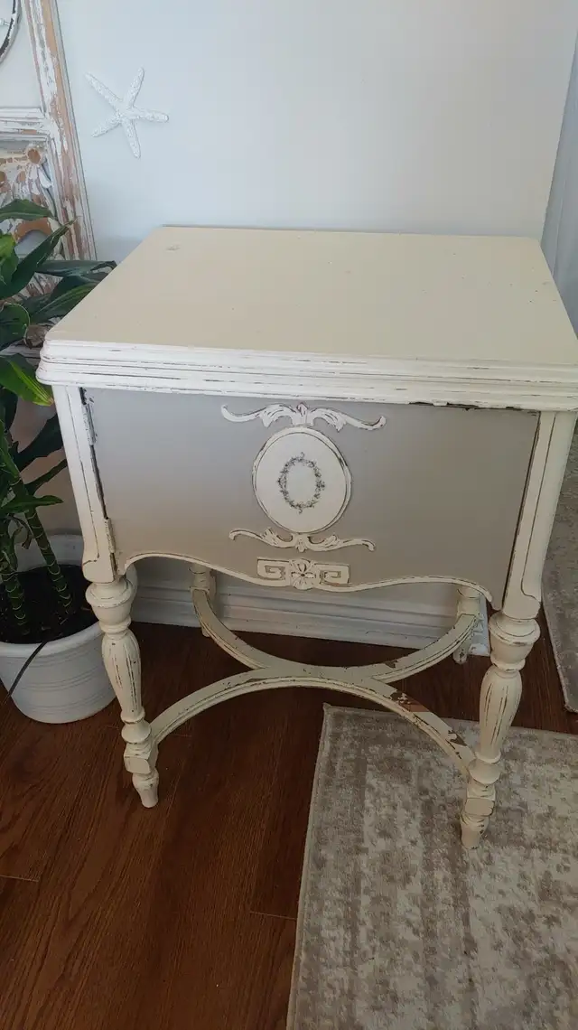 Vintage French Provincial Accent Table / Sewing Cabinet – Shabby in Other in Bedford - Image 5
