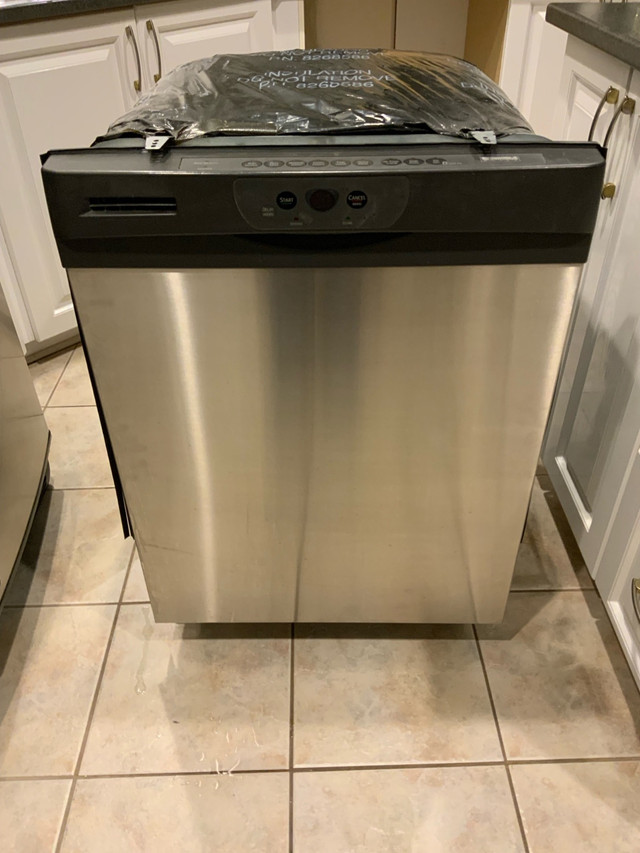 Kenmore Dishwasher for Parts in Dishwashers in Ottawa