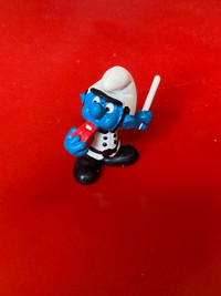 Smurfs 2.0123 Policeman Smurf PVC Made in W. Germany (1981)