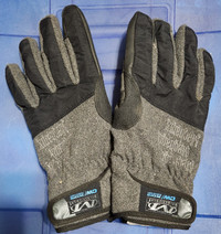 Une paire de gants Mechanix Wear Gr10 - Usagé