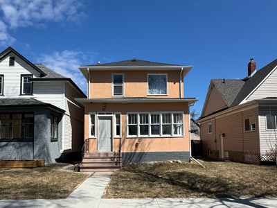 Charming 2BR Main Floor Duplex in Luxton – Available ASAP! Pet Friendly | Finished Basement | Water...