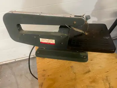 Dremel scroll saw for your fine scroll or fret work. $30 This is in Lockport, about 15 minutes north...