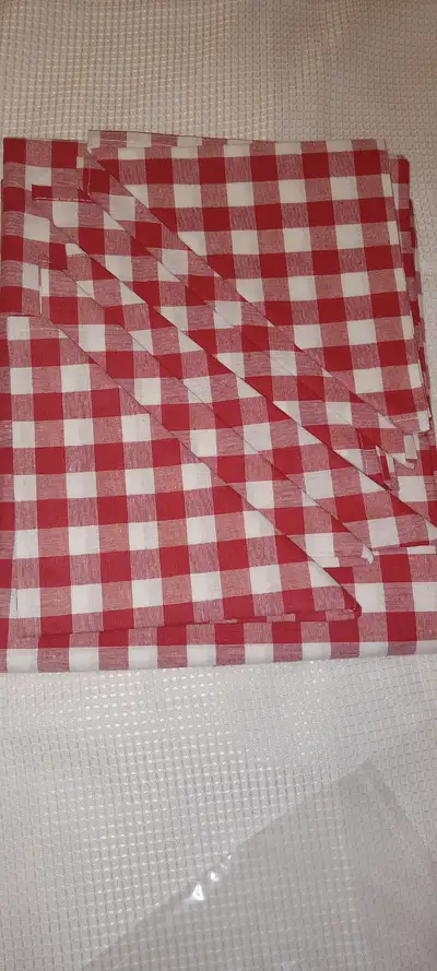 CHECKERED WHITE/RED COTTON TABLECLOTH with 6 NAPKINS, View more