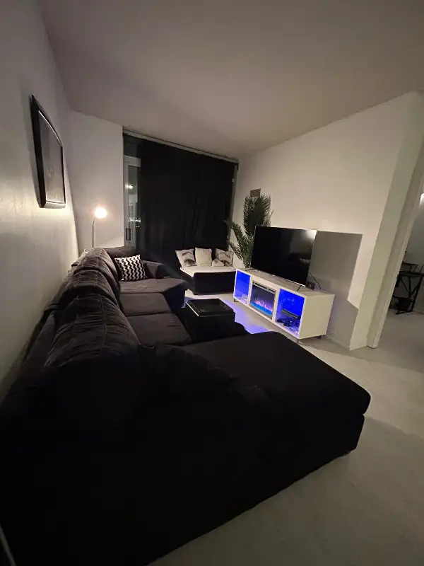 Vacation Airbnb Short Term Rental Missisauga across from Sq 1 dans Ontario dans Canada - Image 8
