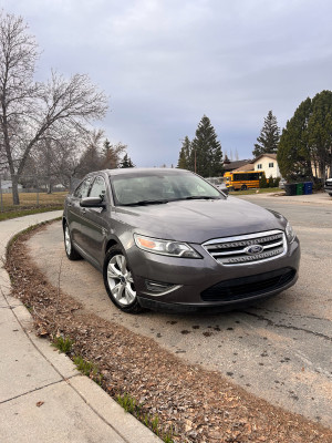 2011 Ford Taurus SEL