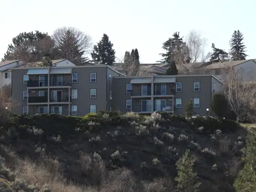 One-bedroom Apartment for Rent Rent 1500.00/month Available Feb. 15, 2026 510 Square Feet Hardwood f...