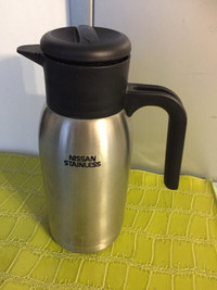 Vintage Nissan Stainless Steel Vacuum Insulated 32 oz Carafe