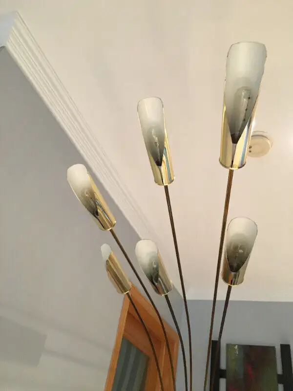 VINTAGE ARC ARCHED FLOOR LAMP in Indoor Lighting & Fans in Laval / North Shore - Image 8