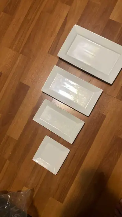 Keith’s table keg x 4 7. coffee saucers x 120 8. Coffee cups x 15 9. 10 x 5 med rectangle plates x 9...