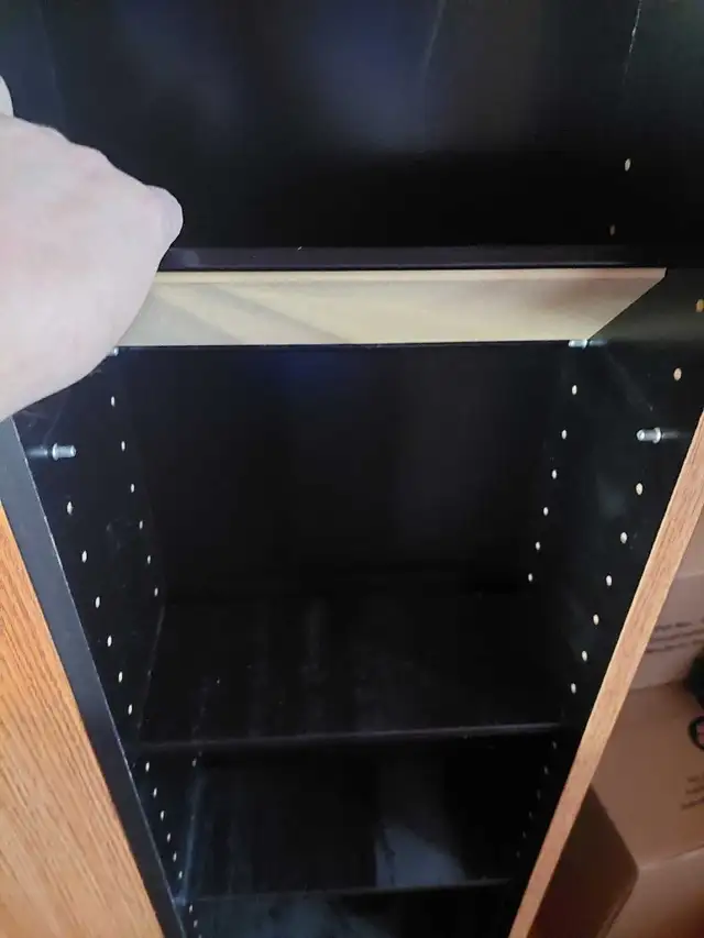 **Rotatifs** 2 meubles bibliothèque pour dvd, cd, vhs ou autre in Bookcases & Shelving Units in Laval / North Shore - Image 7