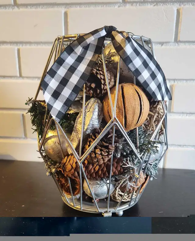 Christmas pot pourri decor in Holiday, Event & Seasonal in Ottawa - Image 3