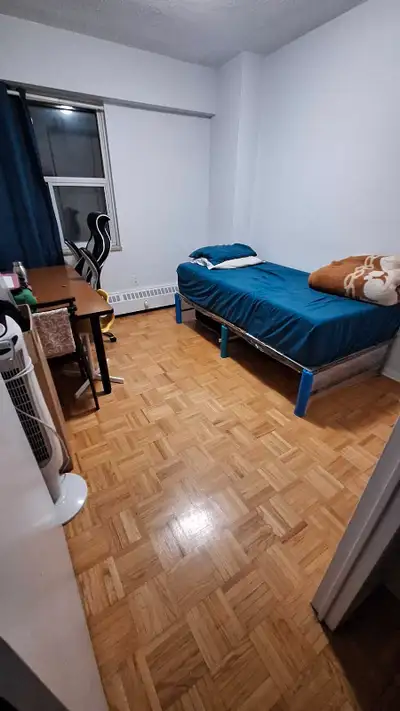 Private Room available FOR JULY  Davisville Ave Toronto Downto