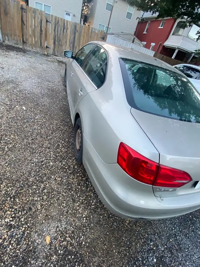 Volkswagen Jetta596878091302348803