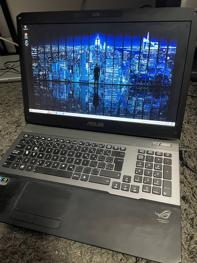 ASUS i7 8gb RAM GAMING LAPTOP !! (2gb graphic card ) Laptops