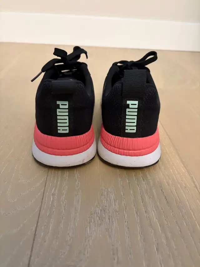 Puma Running Shoes in Women's - Shoes in Calgary - Image 4