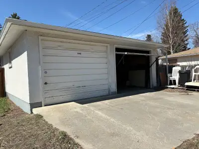 Double car garage for rent storage only in Banff trail available May 1 350/ month 350 DD
