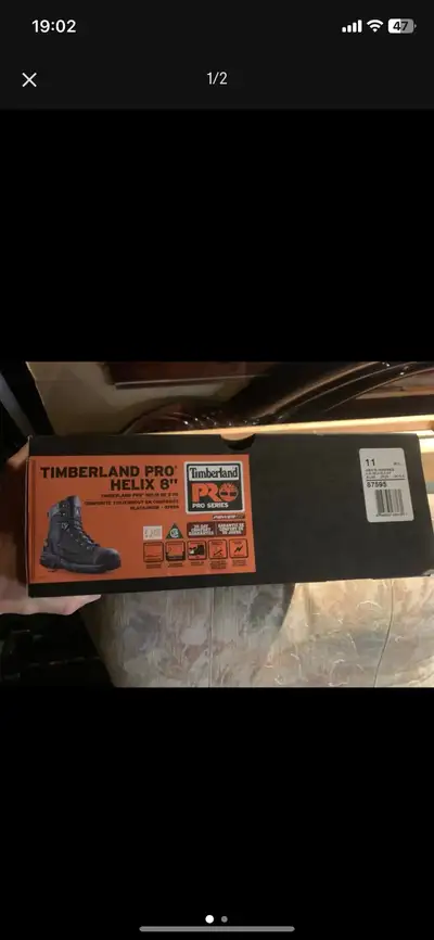 Plusieurs paires de bottes de travail neuves certifié CSA., View more