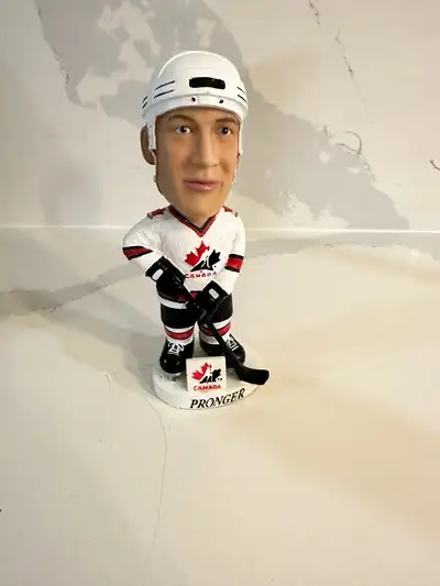 Chris Pronger NHL Team Canada 2002 Bobblehead Figure, View more