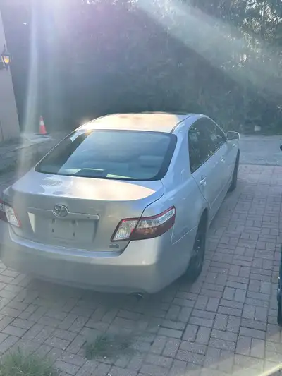 Toyota Camry hybrid 2009. Car still starts and runs good need stablizer links. Need a tow as not on...