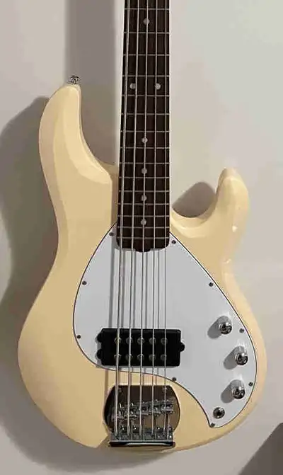 Sterling StingRay5 Active 5 string bass, View more
