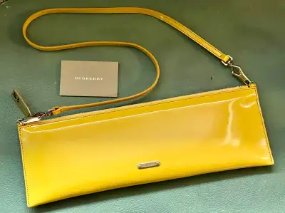 Burberry scarf kijiji calgary hot sale
