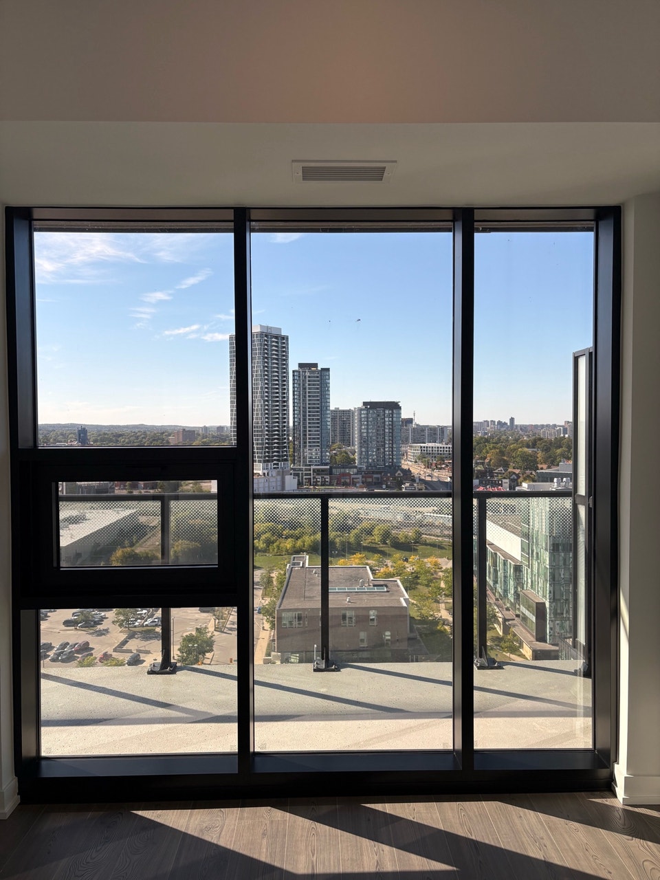 TEK Tower - Condo For Rent: 2 beds 2 baths, 1 parking, 1 locker 3