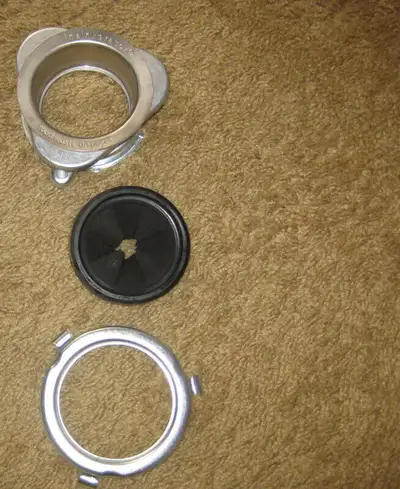Badger 5 Insinkerator/garburator mounting parts., View more