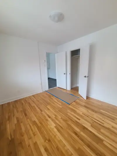 Large 3 1/2 Apt. In Ahunstic