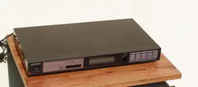 SONY FM/AM STEREO TUNER. I deliver!, View more