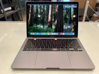 **(514)284-0001** Ouvert lundi au vendredi 10h30 à 18h. Ordinateur usagé MacBook Pro 13'' M1 de 2020...