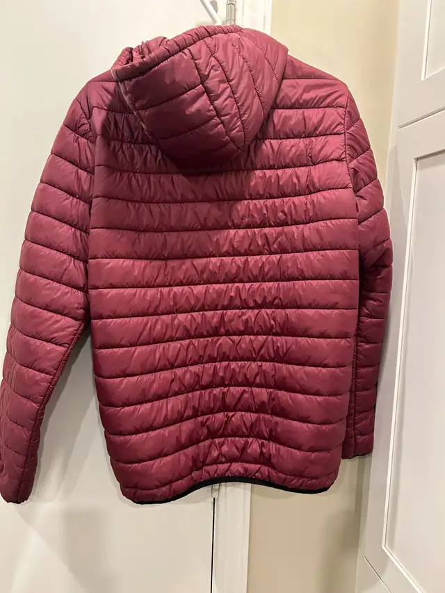 Bench Hooded Puffer Jacket Men's Small in Men's in Ottawa - Image 3