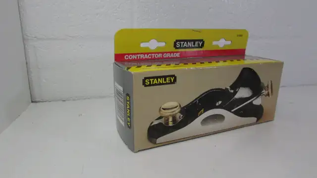 STANLEY Hand Planer, Contractor Grade, Low Angle in Power Tools in Lethbridge - Image 2