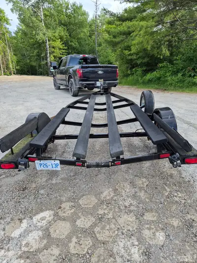 1998 Ranger trail trailer for r91 sport boat Trailer needs work I got a price from orillia spring of...