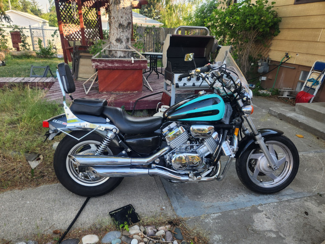 1995 Honda Magna in Street, Cruisers & Choppers in Lethbridge - Image 3