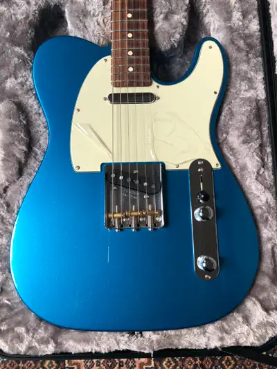 Fender Telecaster American Special & Deluxe Case – USA New condition; not a scratch. Pickguard film...