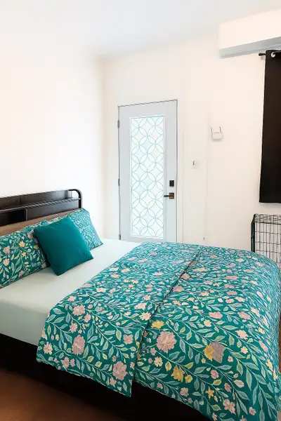 LEASE TAKEOVER FOR 2 BEDROOM 1 BATHROOM FOR DECEMBER 15th 2025 OR JAN 1ST 2026 All inclusive apartme...