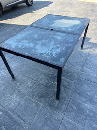 Free patio table