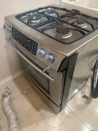 Frigidaire Gas Stove in Good Condition at Scarborough