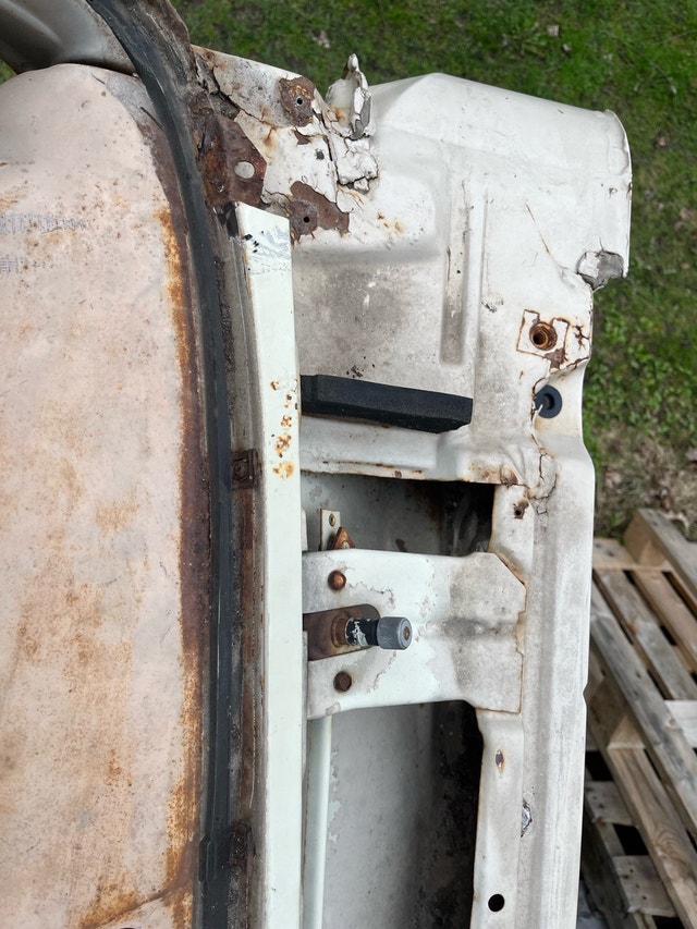 196465 Beaumont /Chevelle donor Auto Body Parts Barrie Kijiji