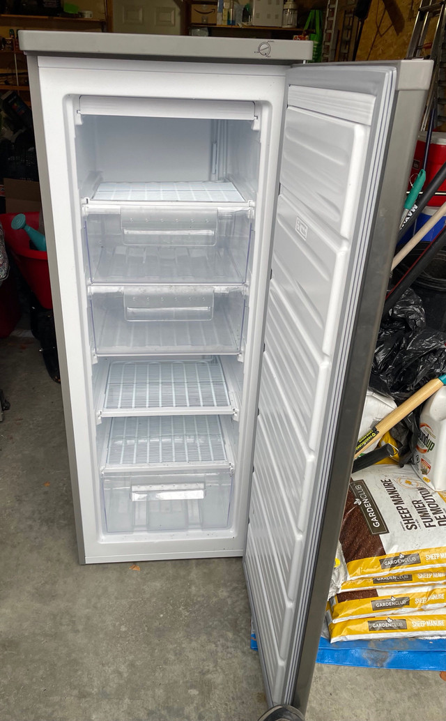 Danby 6 cubic foot Upright Freezer in Freezers in Calgary - Image 3