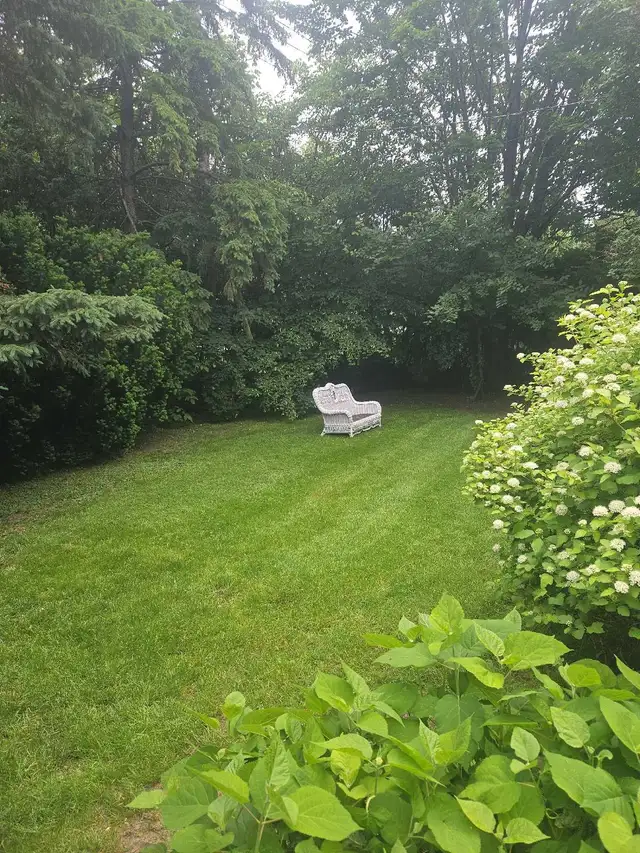 entretien paysagistes in Lawnmowers & Leaf Blowers in Longueuil / South Shore - Image 3