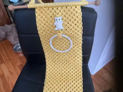 Do know of anyone that would like this macrame holder This can be used to put pins in or barrettes i...